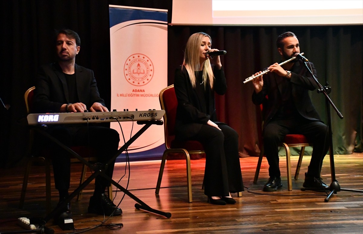 Adana'da Türkiye Yüzyılı Maarif Modeli kapsamında "Aile Okulu Buluşmaları"...