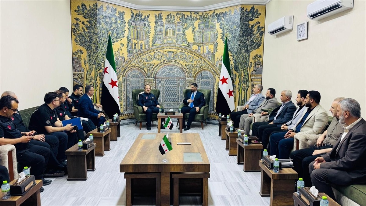 Afet ve Acil Durum Yönetimi (AFAD) Başkanı Ali Hamza Pehlivan, İdlib Valiliğini ziyaret etti....