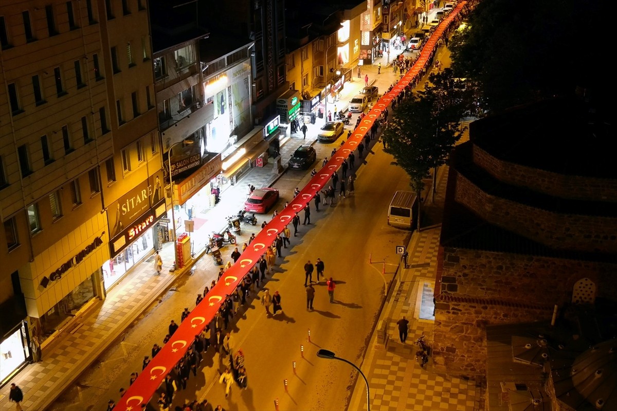 Afyonkarahisar'da 19 Mayıs Atatürk'ü Anma, Gençlik ve Spor Bayramı etkinlikleri kapsamında 1000...