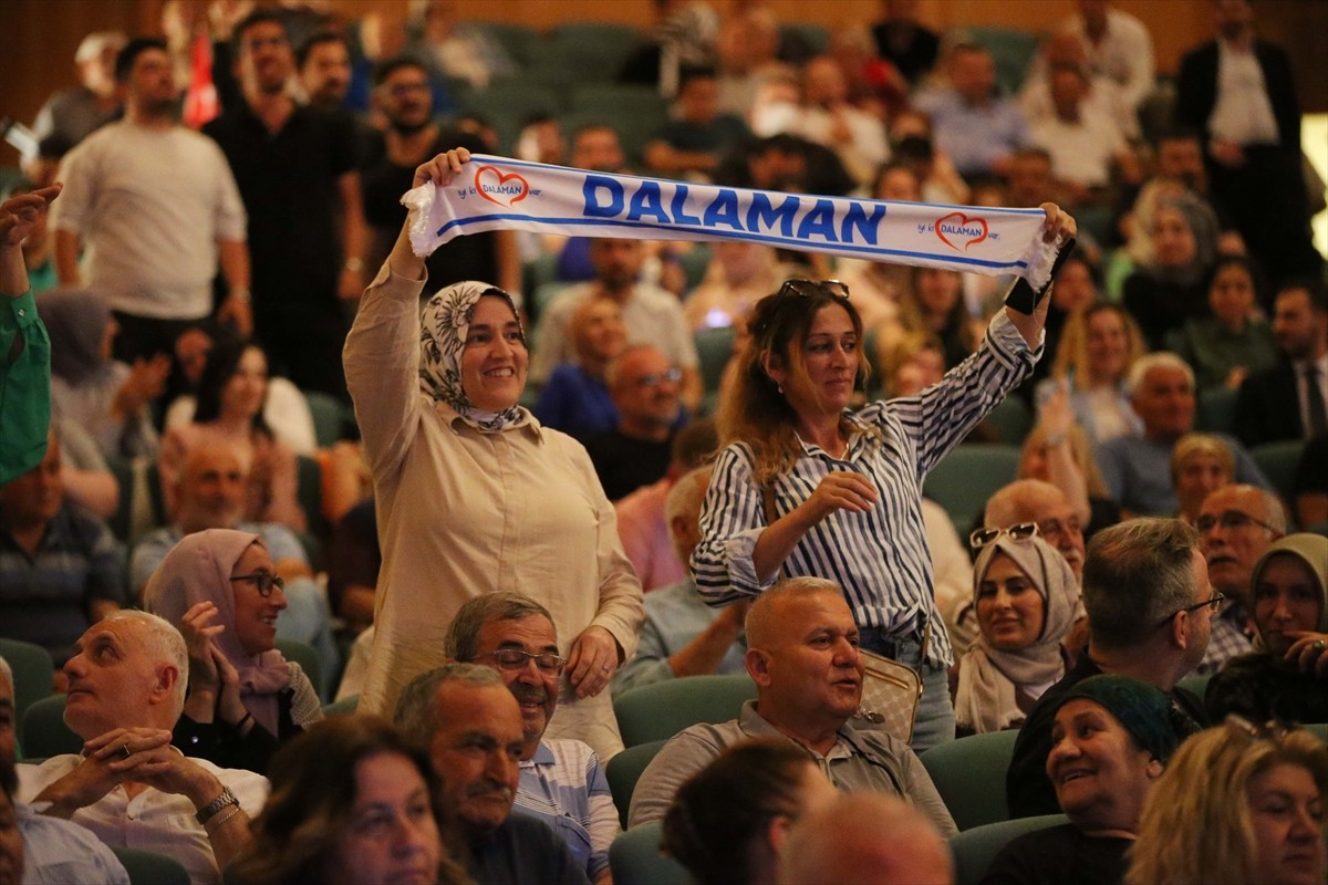  AK Parti Genel Başkan Yardımcısı ve TBMM Dijital Mecralar Komisyonu Başkanı Hüseyin Yayman, Muğla...