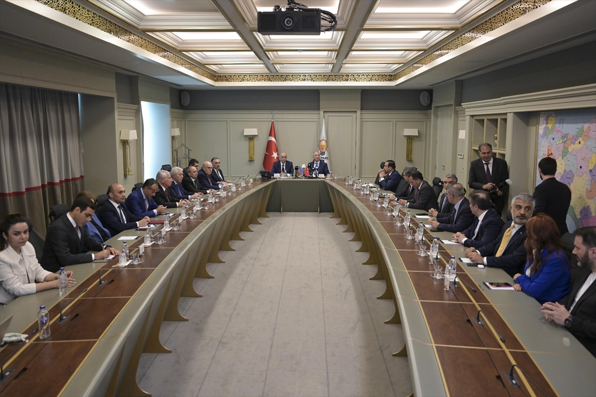 AK Parti Genel Başkanvekili Efkan Ala, Azerbaycan Cumhuriyeti Cumhurbaşkanlığı Siyasi Partiler ve...