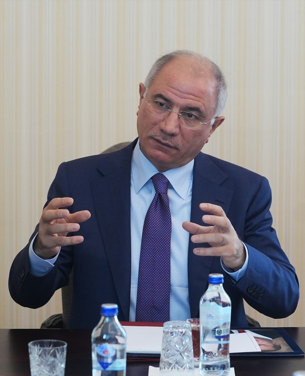 AK Parti Genel Başkanvekili Efkan Ala, parti genel merkezinde gazetecilerle sohbet toplantısı...