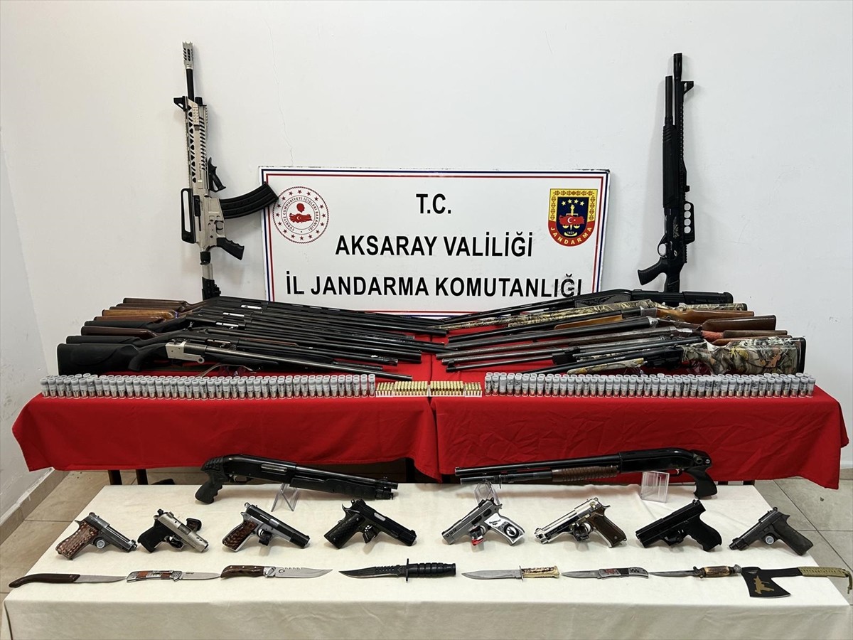 Aksaray'da düğün, nişan, asker eğlencesi ve meskun mahallelerde silahla havaya ateş eden 19...