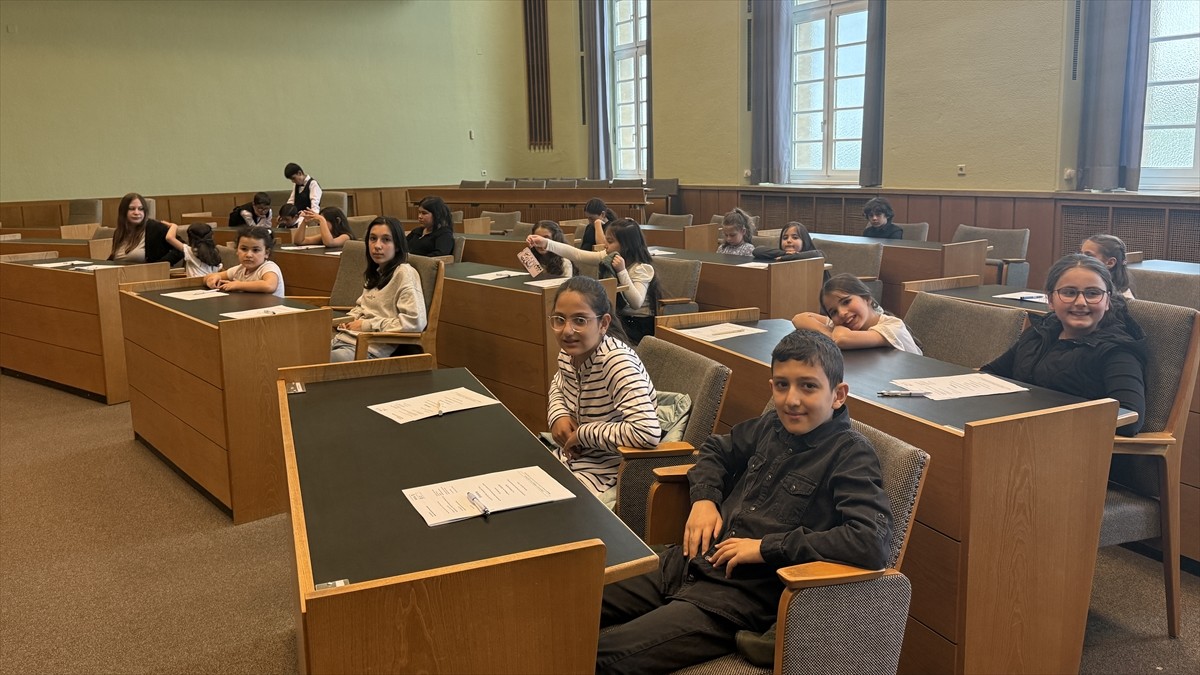 Almanya'nın başkenti Berlin'de, Türkler tarafından kurulan ve göçmen ailelerin çocuklarına yönelik...