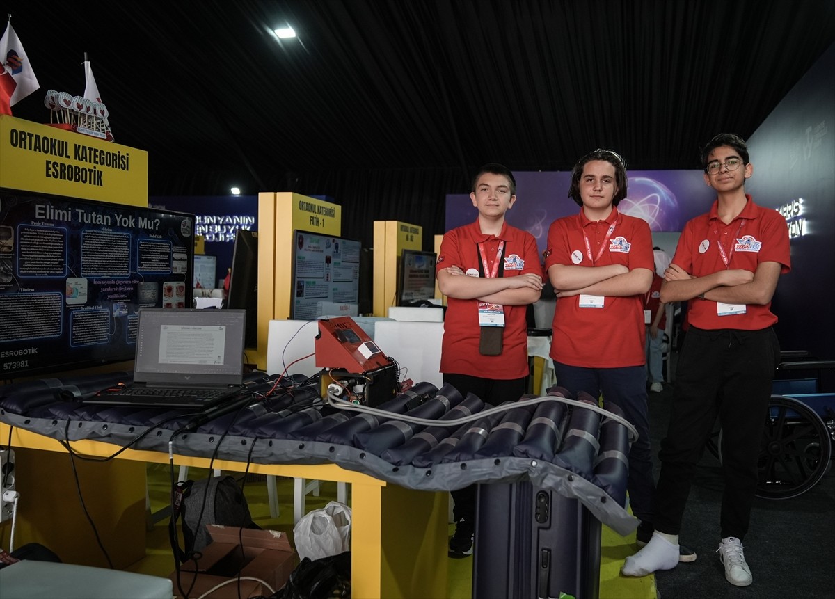 Anadolu Ajansı'nın (AA) global iletişim ortağı olduğu dünyanın en büyük havacılık, uzay ve...