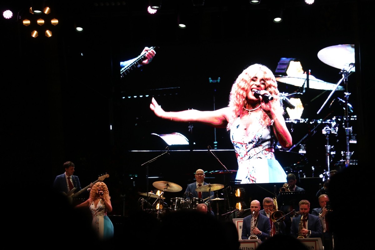 Antalya'da bu yıl 8'incisi düzenlenen Akra Caz Festivali'nde, dünyaca ünlü saksafon sanatçısı Igor...