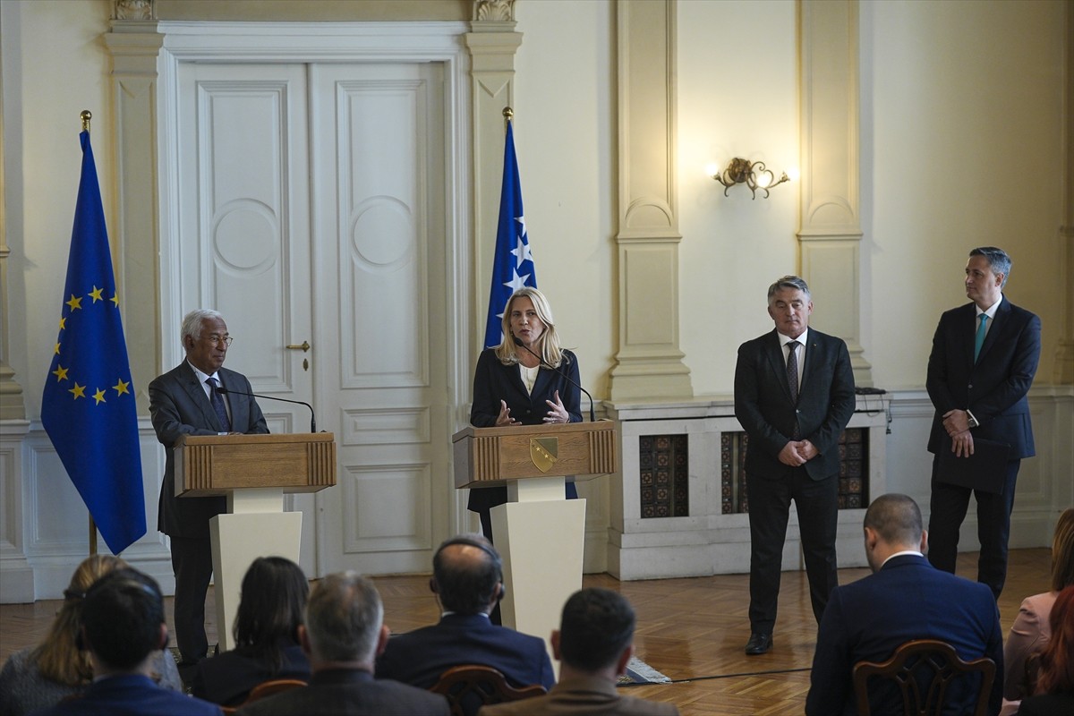 Avrupa Birliği (AB) Konseyi Başkanı Antonio Costa (fotoğrafta), başkent Saraybosna'da Bosna Hersek...