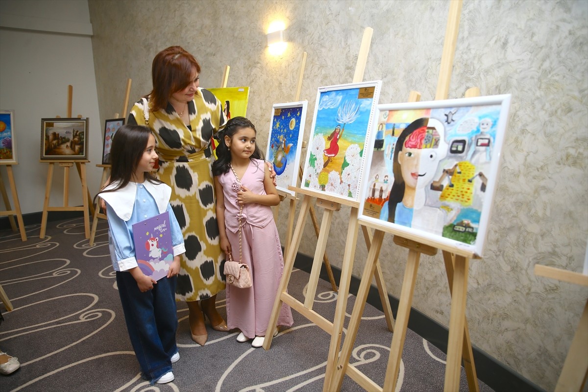 Azerbaycan'ın başkenti Bakü'de, lösemi hastalığıyla mücadele eden çocuklara destek amacıyla kermes...