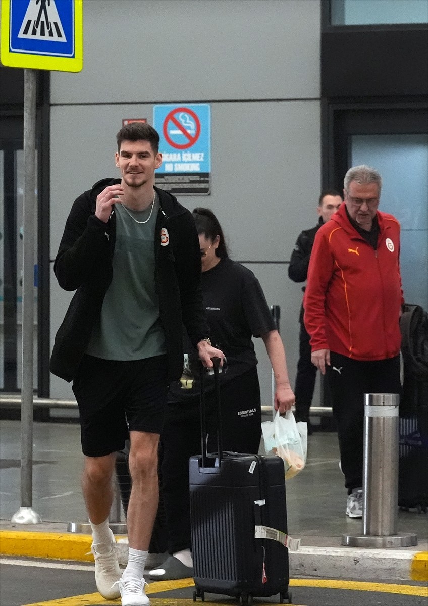 Basketbol Şampiyonlar Ligi'ni ikinci sırada tamamlayan Galatasaray Erkek Basketbol Takımı...