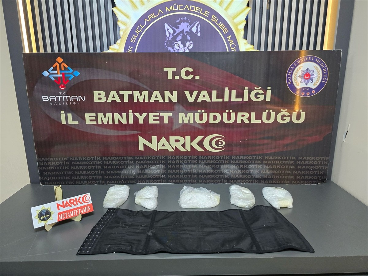 Batman'da düzenlenen uyuşturucu operasyonunda yakalanan 2 şüpheliden biri tutuklandı. İki...