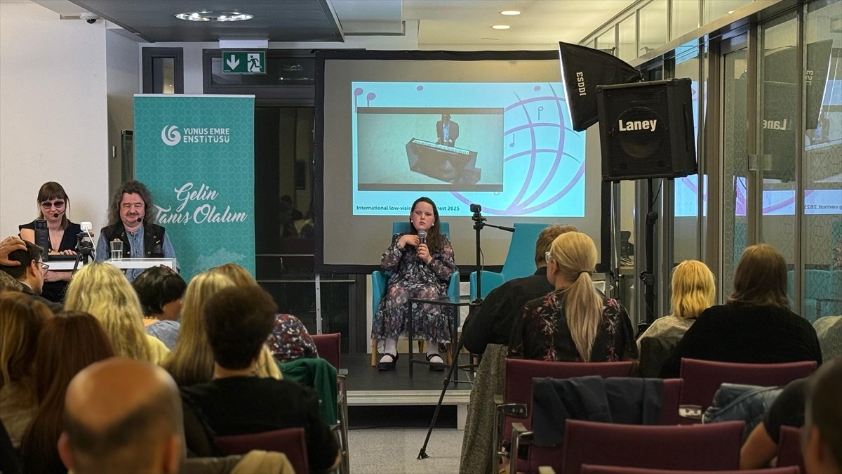 Berlin Yunus Emre Enstitüsü, Almanya Görme Engelliler Federasyonu tarafından üçüncüsü düzenlenen...