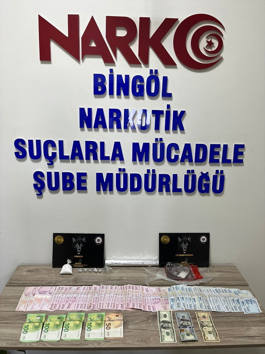 Bingöl'de düzenlenen uyuşturucu operasyonunda yakalanan zanlı tutuklandı. Ekipler, bu kapsamda...