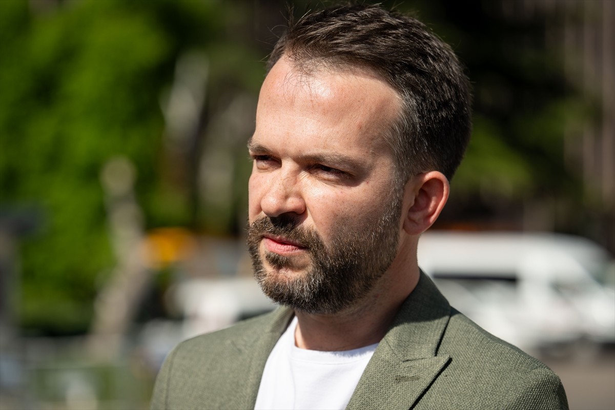 Bitlis'te 2001 yılında vatani görevini yaparken rahatsızlanıp hayatını kaybeden Jandarma Onbaşı...