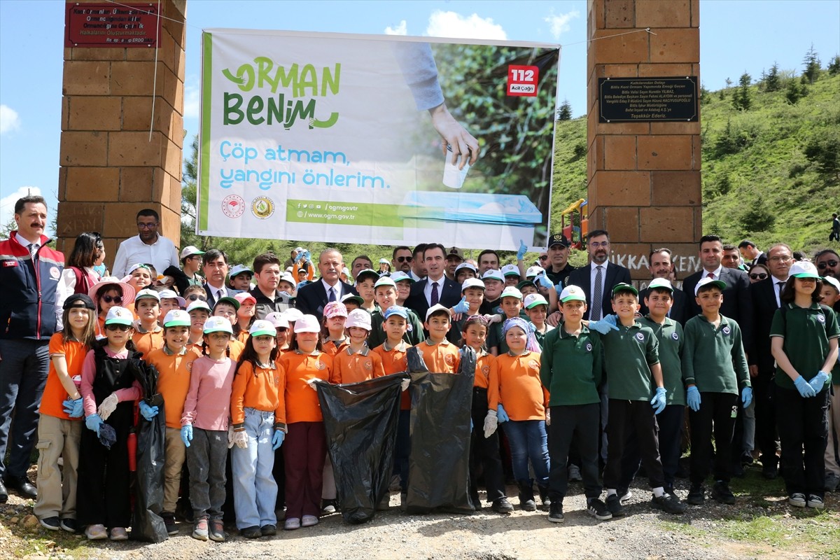 Bitlis'te, Tarım ve Orman Bakanlığınca orman yangınlarına karşı farkındalık oluşturmak amacıyla...