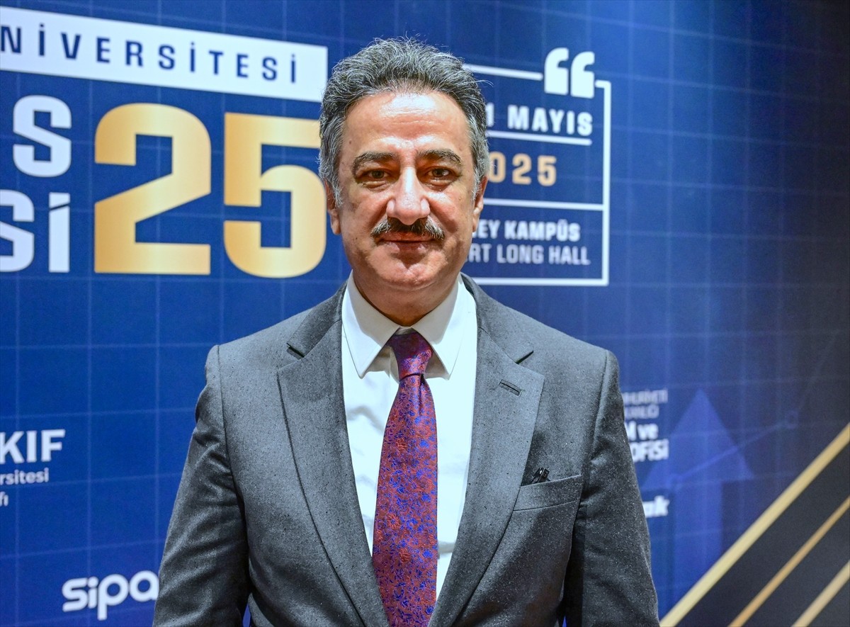 Boğaziçi Üniversitesi tarafından "Belirsizlik Çağında Finansal Dönüşüm" temasıyla düzenlenen, para...