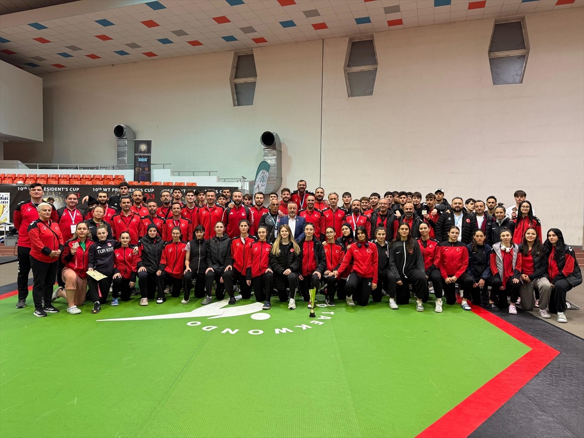 Bulgaristan'ın başkenti Sofya'da düzenlenen 10. WT Başkanlık Kupası'nda Türk tekvandocular, 9...