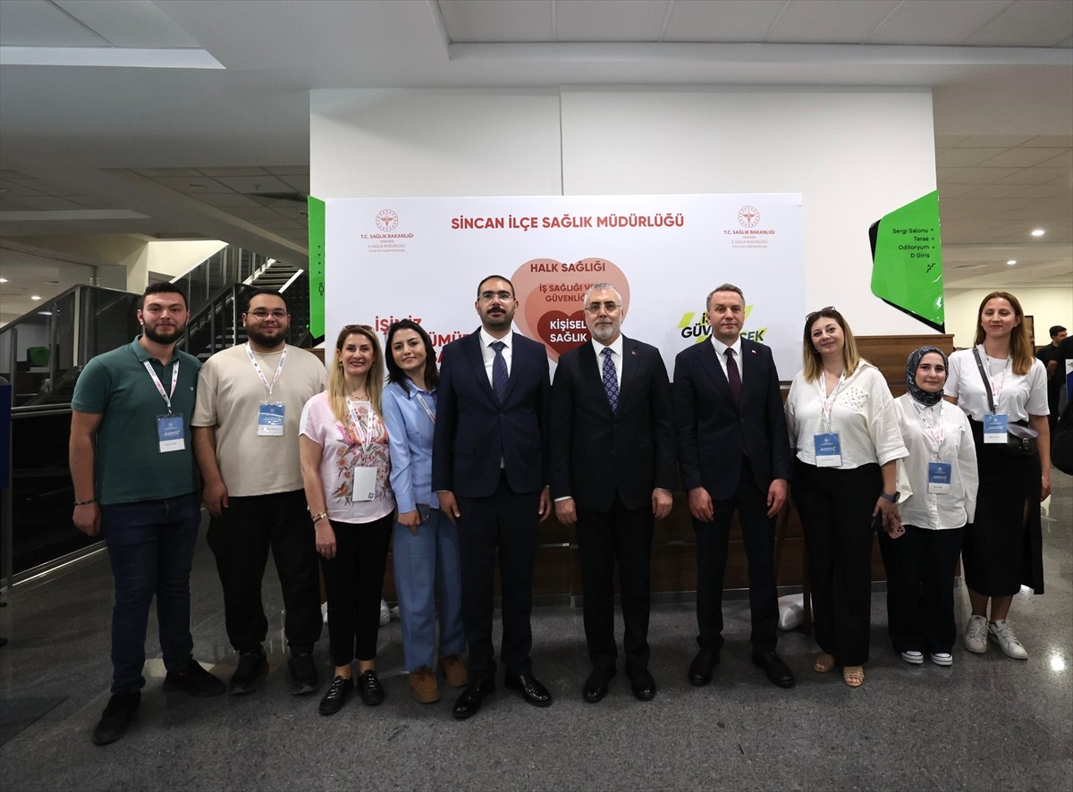 Çalışma ve Sosyal Güvenlik Bakanı Vedat Işıkhan, Sağlık Bakanlığı tarafından başlatılan "İdeal...
