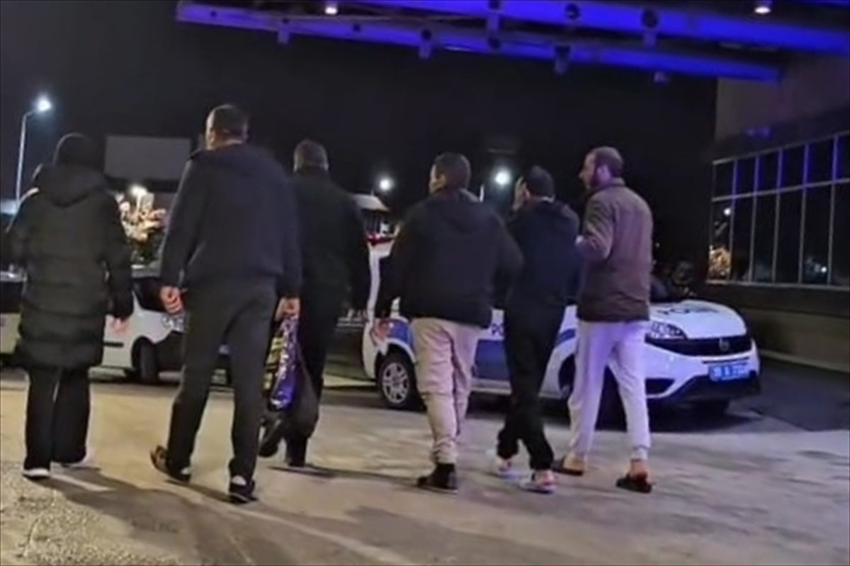 Çorum'da terör örgütü DEAŞ'a yönelik operasyonda 2 şüpheli gözaltına alındı. Şüpheliler, işlemleri...