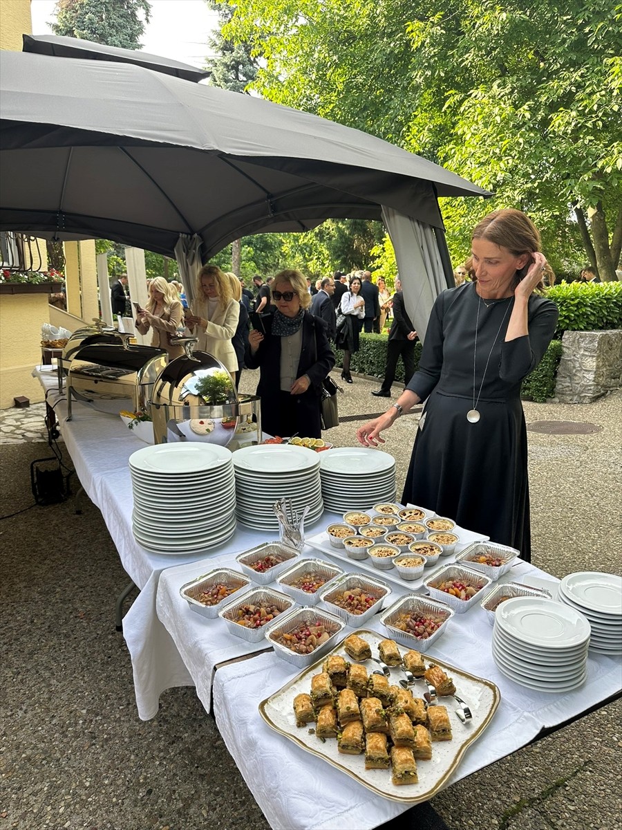 Cumhurbaşkanı Recep Tayyip Erdoğan'ın eşi Emine Erdoğan'ın öncülüğünde düzenlenen "21-27 Mayıs...