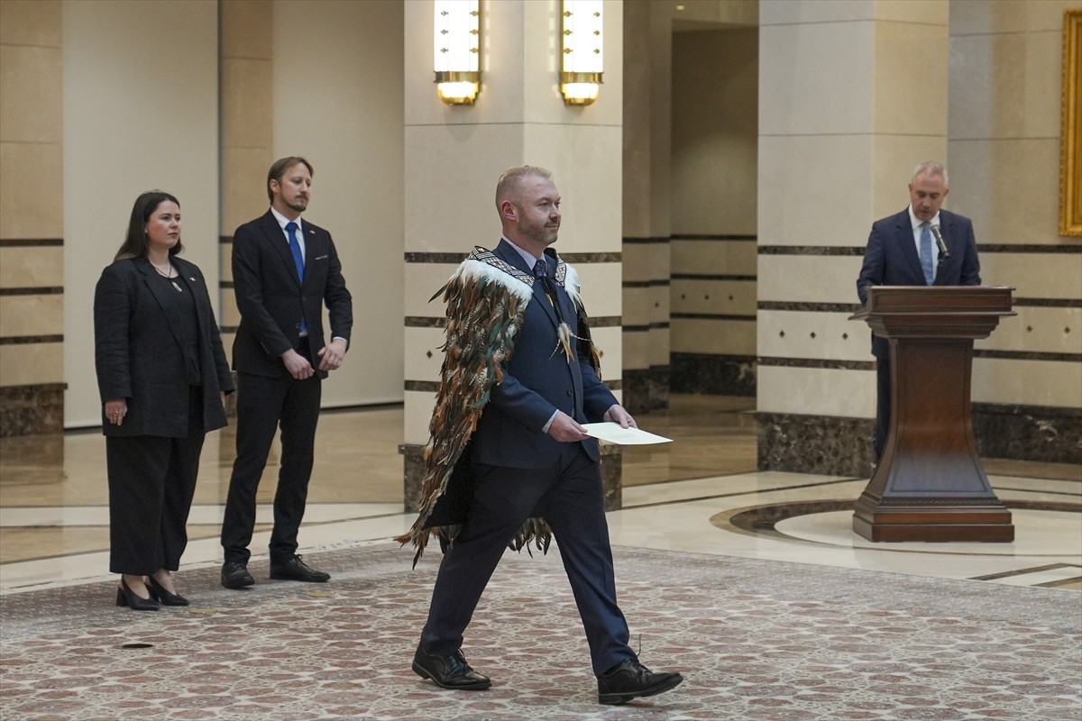 Cumhurbaşkanı Recep Tayyip Erdoğan, Yeni Zelenda Büyükelçisi Greg David Lewis'i kabul etti....