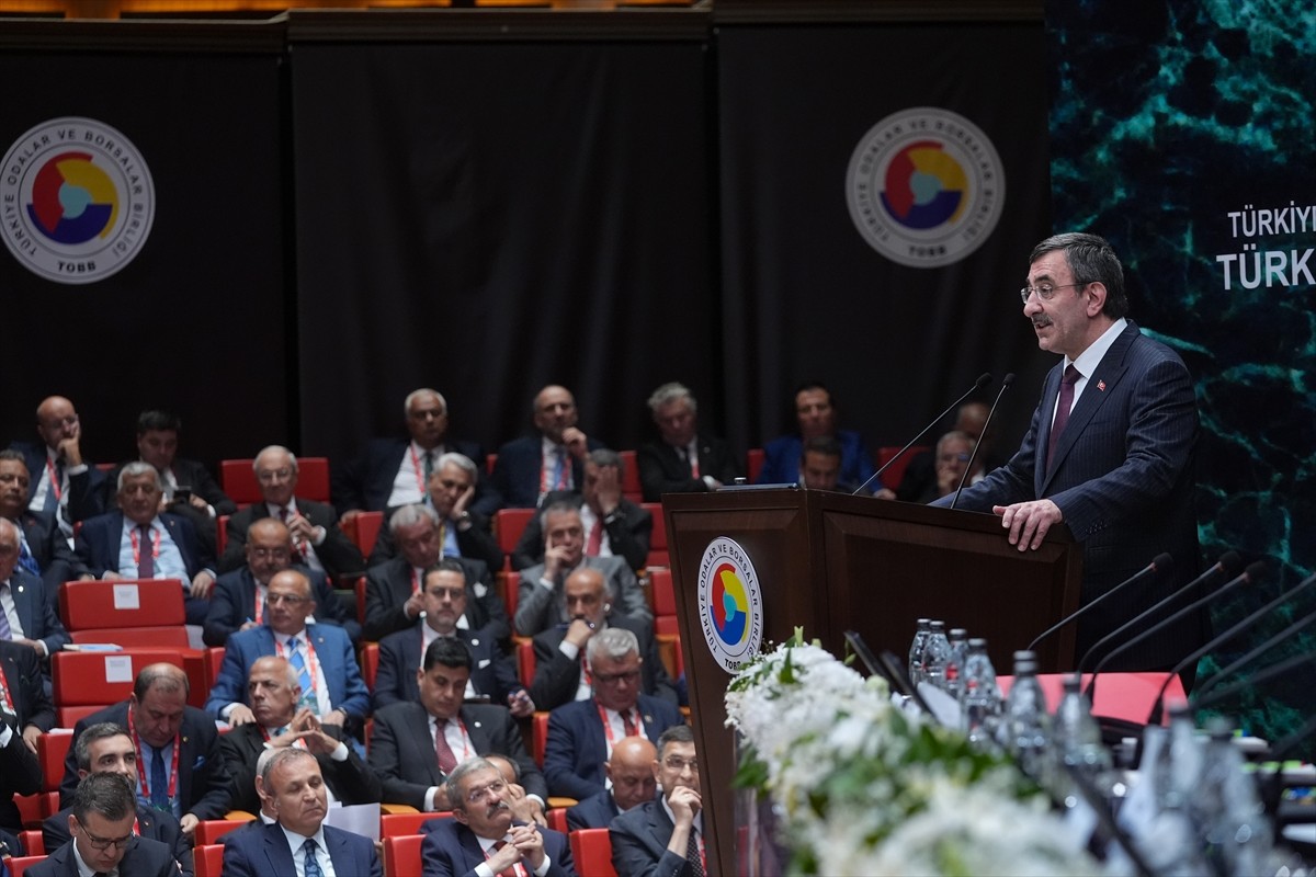 Cumhurbaşkanı Yardımcısı Cevdet Yılmaz, Türkiye Odalar ve Borsalar Birliği (TOBB) ev sahipliğinde...