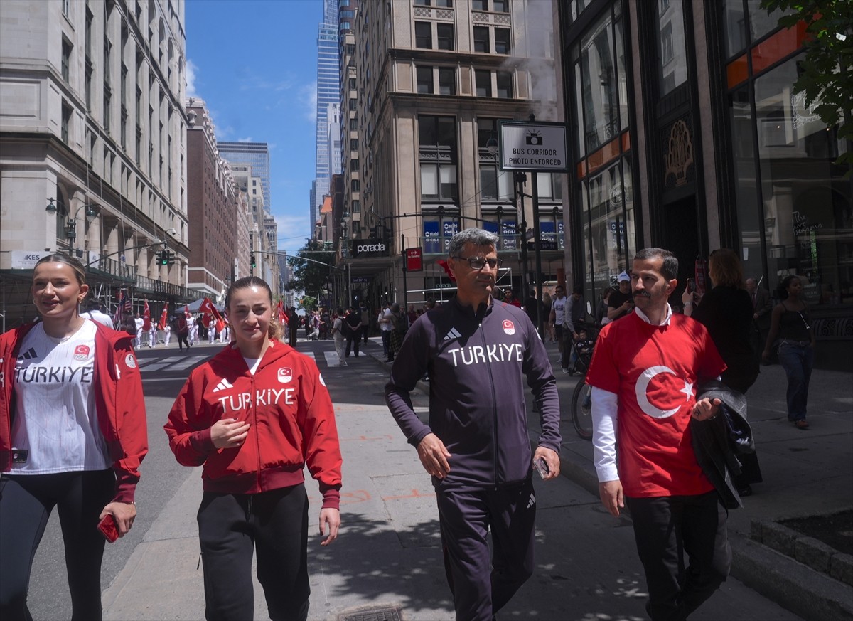 Cumhurbaşkanlığı İletişim Başkanlığının koordinasyonunda, ABD'nin New York kentinde "42. Türk Günü...