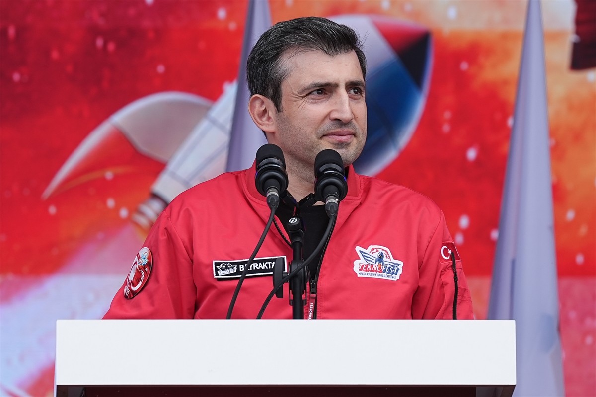 Dünyanın en büyük havacılık, uzay ve teknoloji festivali Havacılık, Uzay ve Teknoloji Festivali...