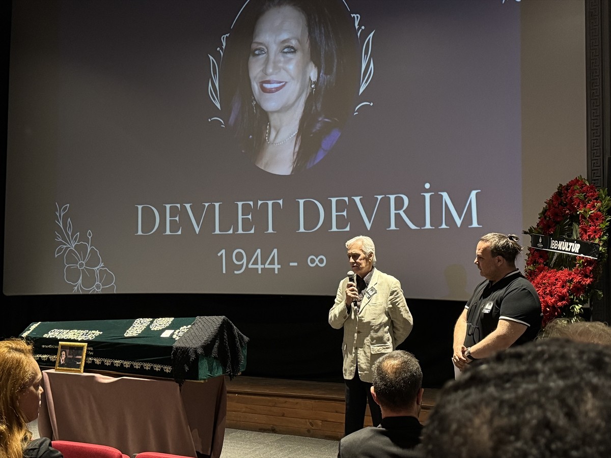 Film Sanayi ve Tüm Sanatçılar Güçlendirme Vakfı (Film-San) Başkan Yardımcısı usta oyuncu Devlet...