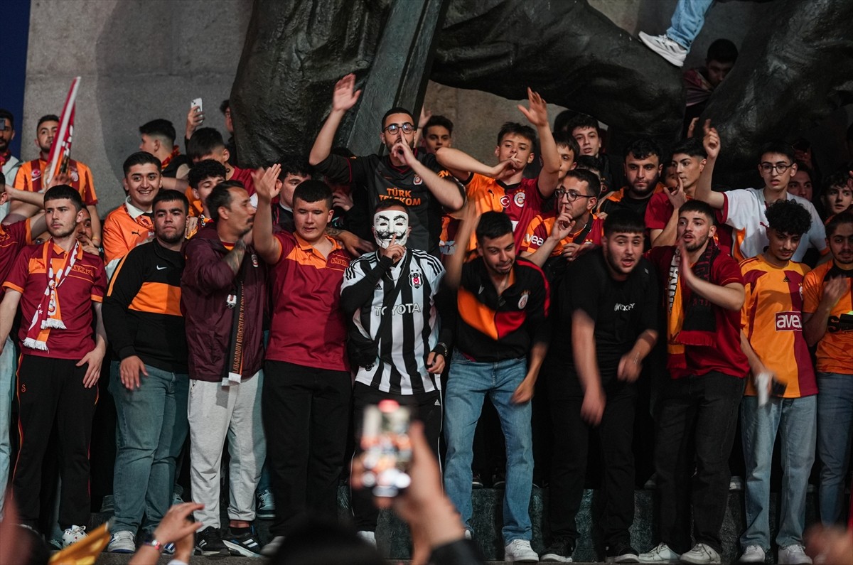 Galatasaray, Trendyol Süper Lig'in 36. haftasında Bellona Kayserispor'u 3-0 yenerek bitime 2 hafta...