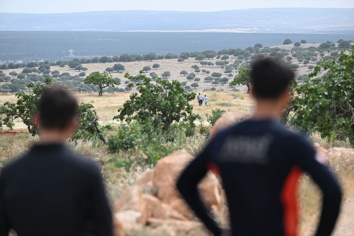 Gaziantep'in Araban ilçesinde kaybolan 10 yaşındaki otizmli çocuğu bulmak için başlatılan arama...