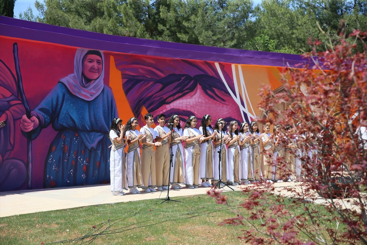 Gaziantep'te, AB-Türkiye dayanışması için yapılan sanat duvarının açılışı gerçekleştirildi....