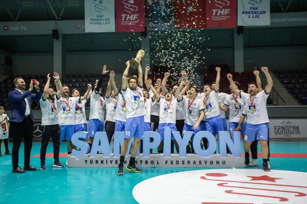 Hentbol Erkekler 1. Lig'de şampiyonluğa Bahçelievler Belediyespor ulaştı.