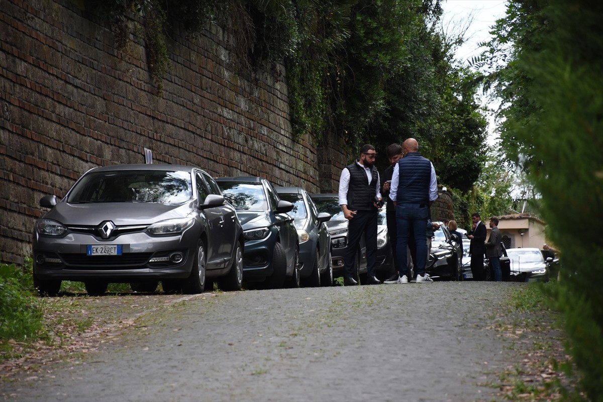 İran ile ABD arasında İtalya'nın başkenti Roma'da, Umman aracılığıyla yapılan görüşmelerin beşinci...