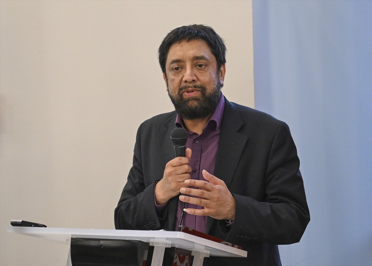 İslam dünyasına yönelik yerleşik oryantalist yaklaşımları sorgulayan ReOrient: Critical Muslim...