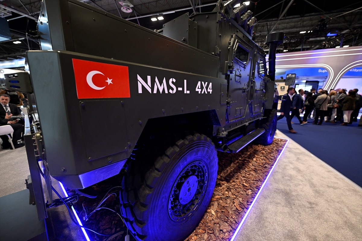 İspanya'nın başkenti Madrid'deki Uluslararası Savunma ve Güvenlik Fuarı'na (FEINDEF) ilk kez milli...