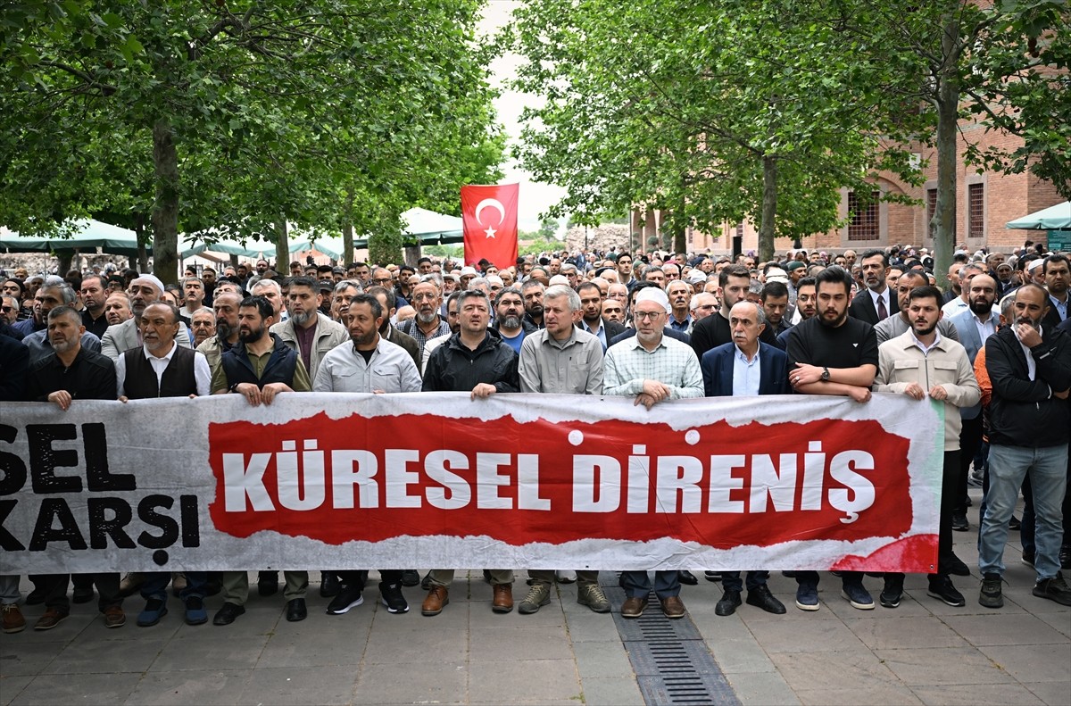 İsrail'in Gazze'deki saldırılarında hayatını kaybeden 5 İnsan Hak ve Hürriyetleri (İHH) İnsani...