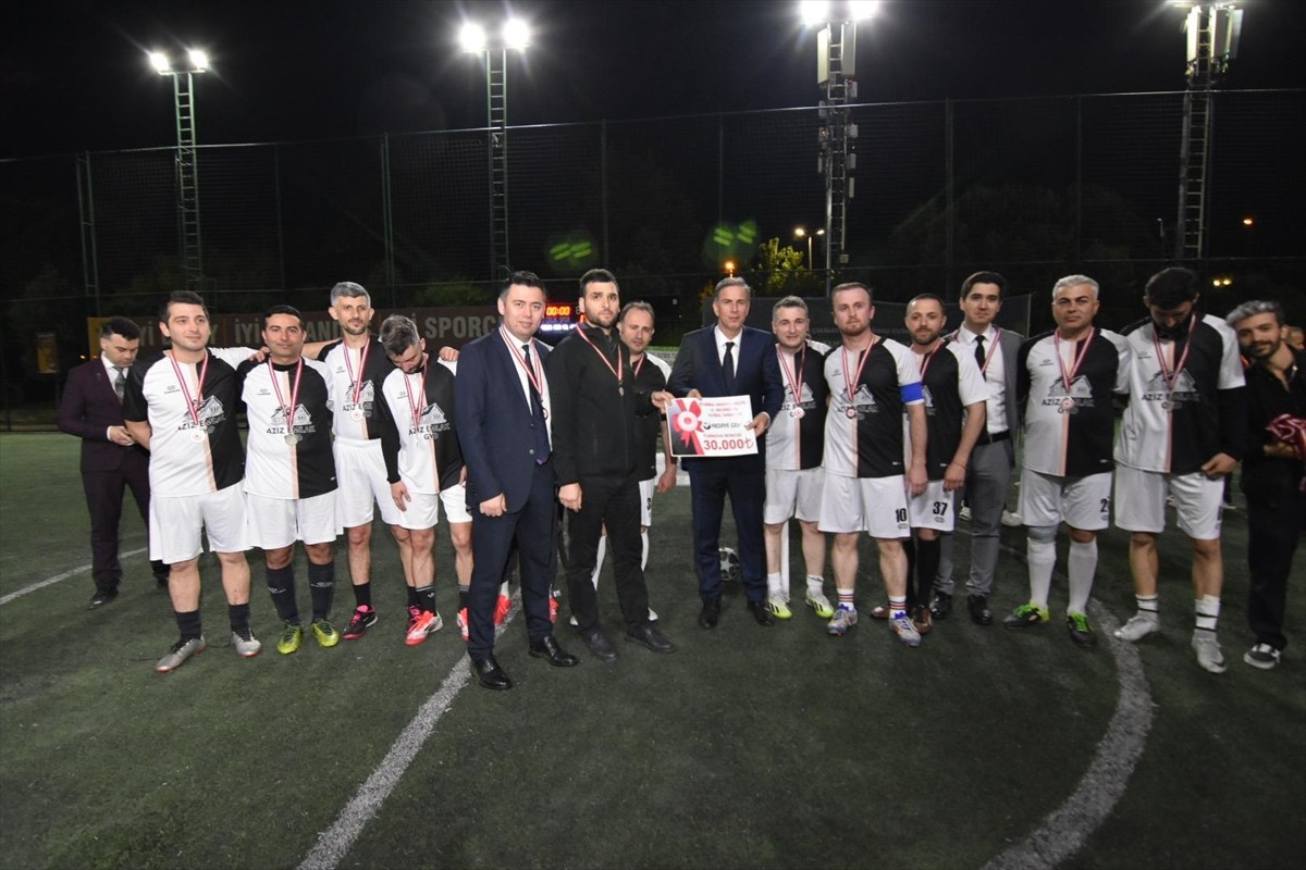 İstanbul Anadolu Adliyesinin düzenlediği 12. Geleneksel Futbol Turnuvası'nın final programı Kartal...