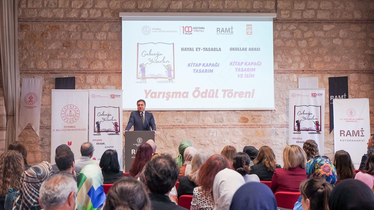 İstanbul İl Milli Eğitim Müdürlüğü tarafından yürütülen "Geleceğin Yazarları Projesi"nin kapanış...