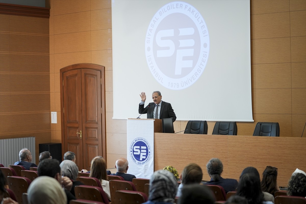 İstanbul Üniversitesi (İÜ) ev sahipliğinde, "Kamu Yönetimi Denetimi: Sorunlar, Çözüm Önerileri ve...