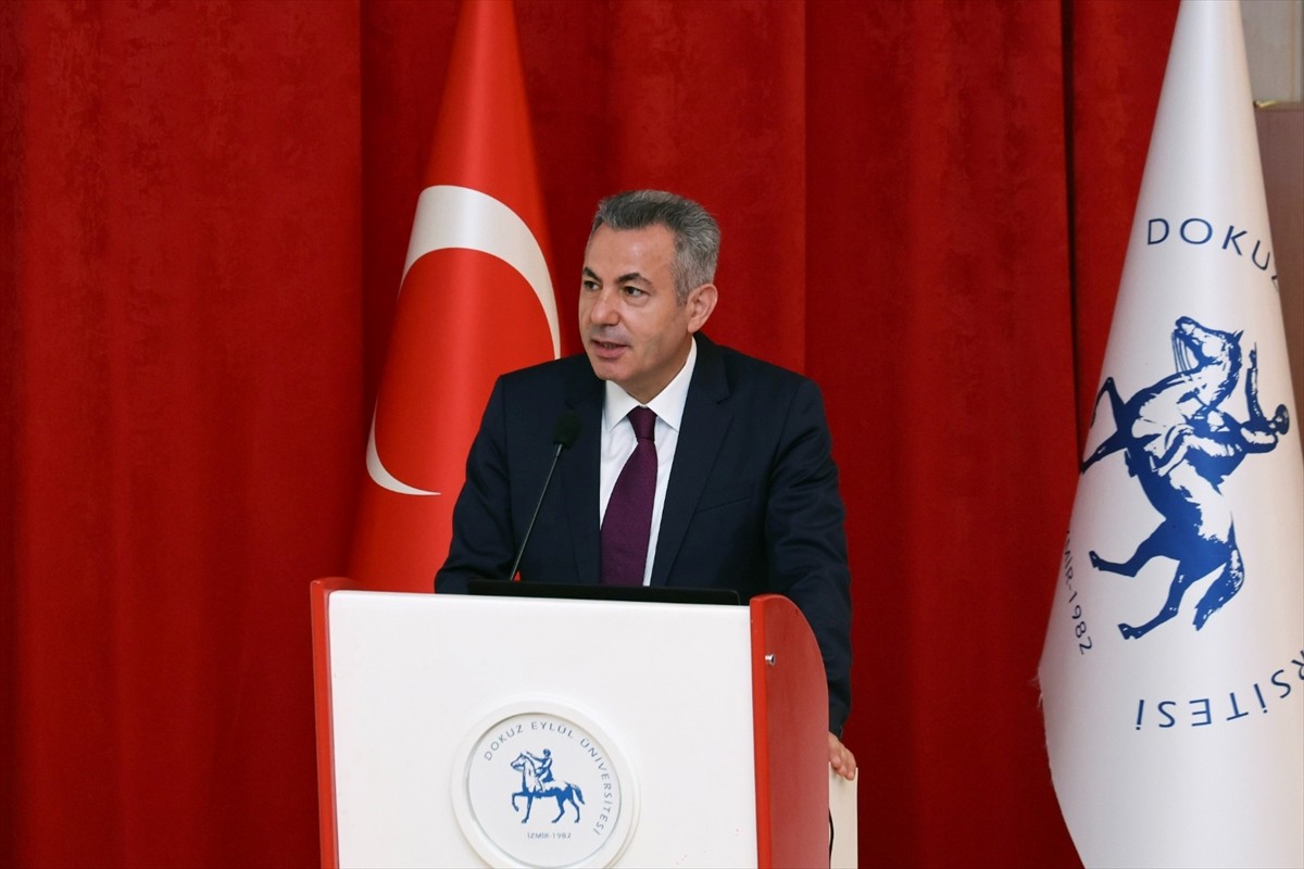 İzmir'de 9. Uluslararası Hidrojen Teknolojileri Kongresi (IHTEC-2025) Dokuz Eylül Üniversitesi...