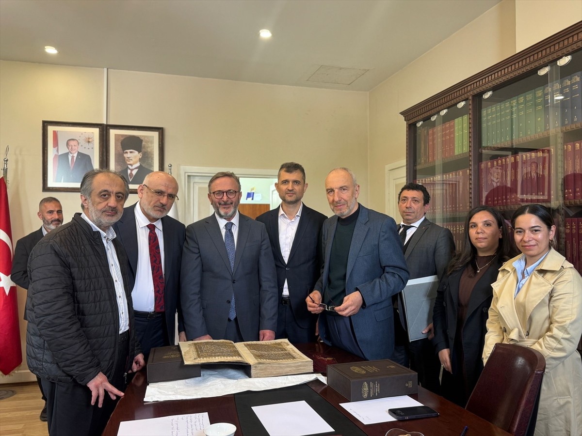 Karadağ İslam Birliği tarafından restore edilmesi ve dijital ortama aktarılması için Türkiye Yazma...