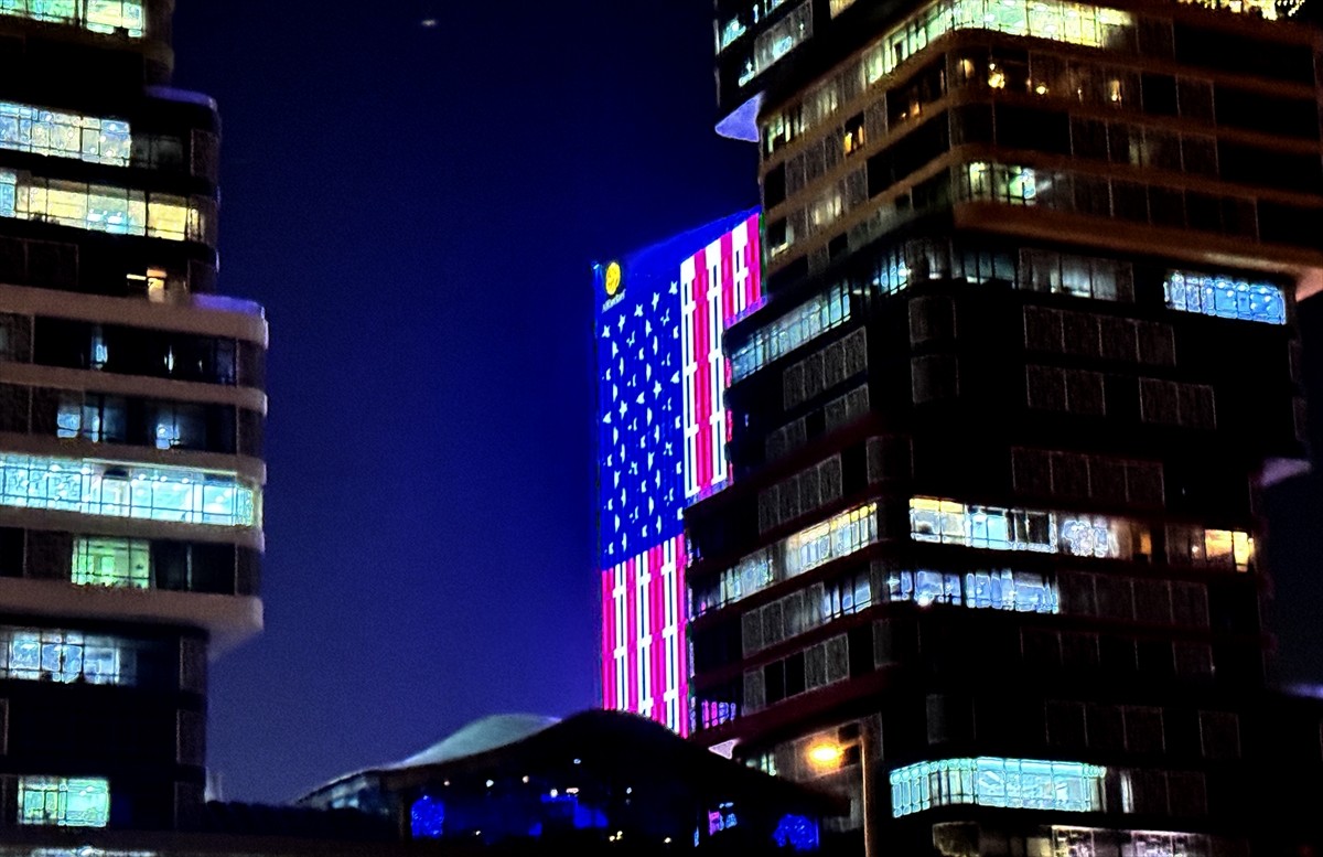 Katar'ın başkenti Doha'daki gökdelenler, ABD Başkanı Donald Trump'ın ziyareti dolayısıyla ABD...