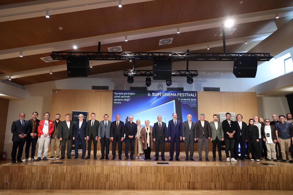 Konya'da Teşrif-i Mevlana etkinlikleri kapsamında düzenlenen 6. Sufi Sinema Festivali'nin açılışı...