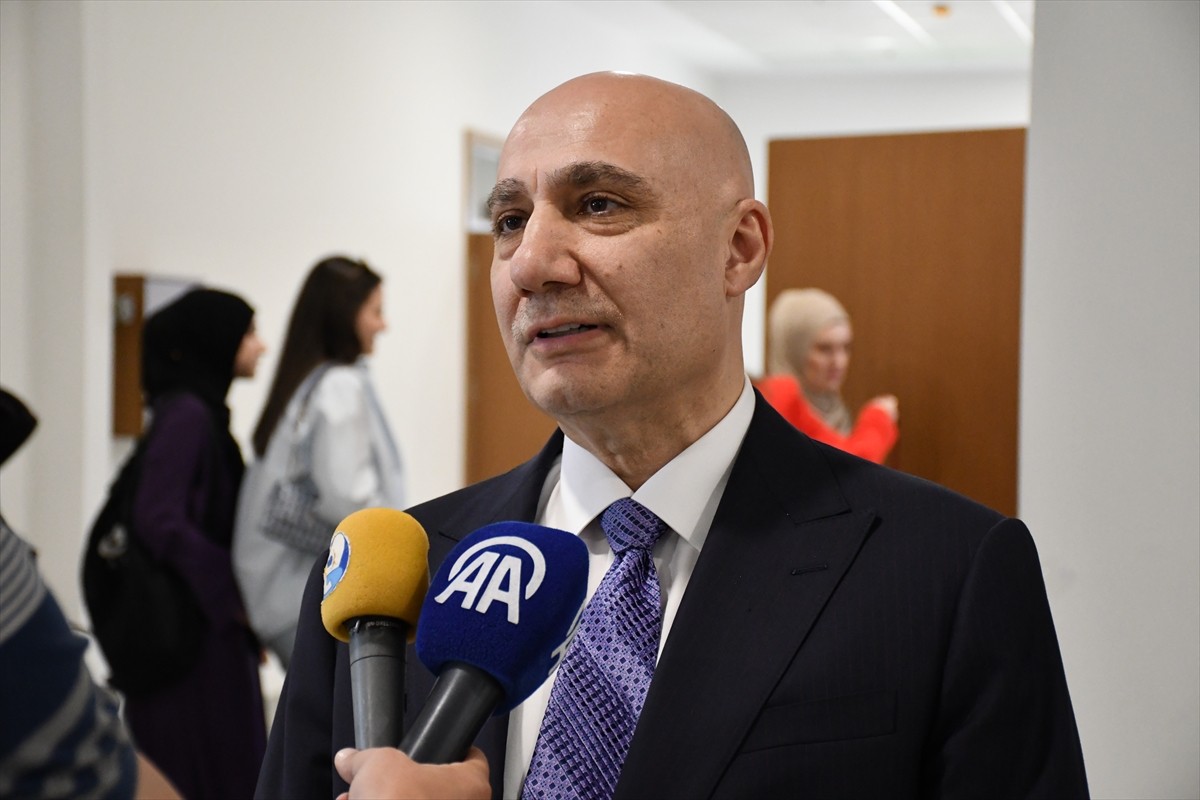 Kuzey Makedonya'nın başkenti Üsküp'te faaliyet gösteren Uluslararası Balkan Üniversitesi (IBU)...