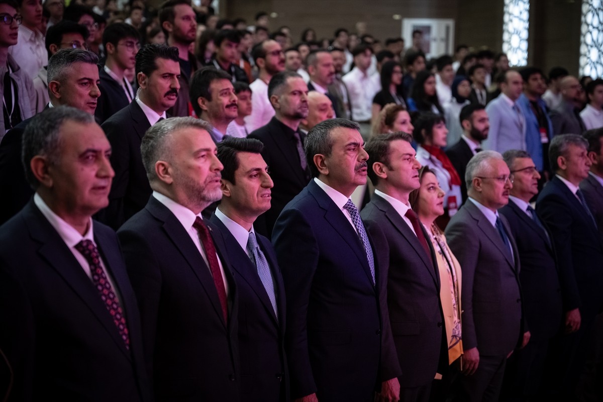 Milli Eğitim Bakanı Yusuf Tekin (sol 4), Milli Eğitim Bakanlığı (MEB) Yenilik ve Eğitim...