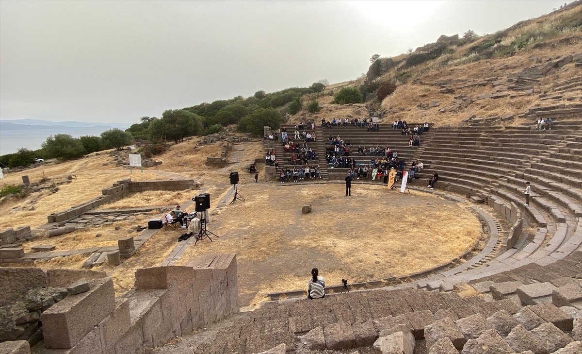 Milli Eğitim Bakanlığı'nın öğretmenlerin mesleki gelişimleri artırmak amacıyla düzenlediği şehir...