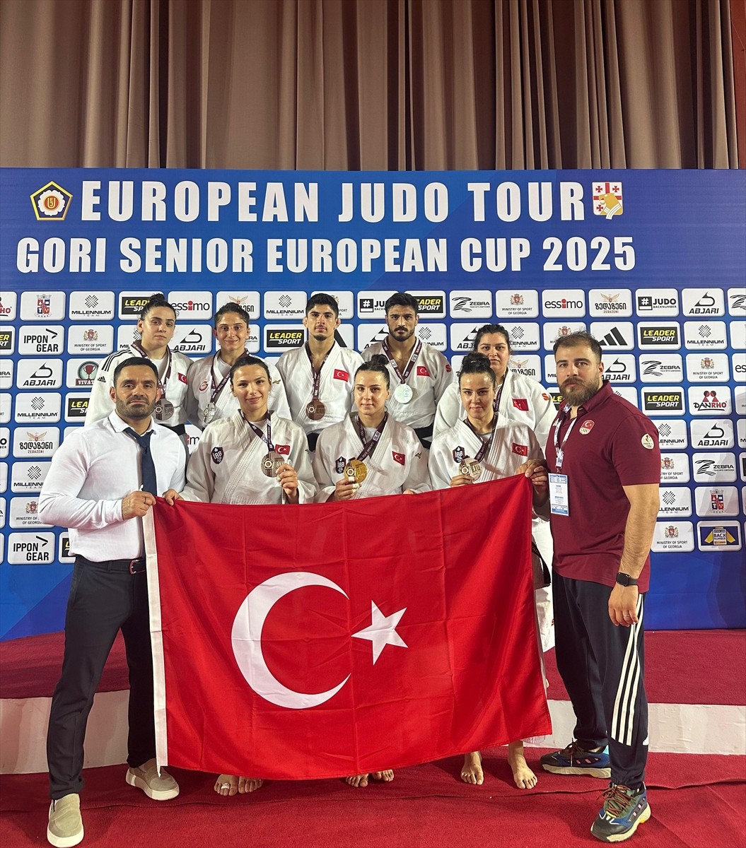 Milli judocular, Gürcistan'da devam eden Avrupa Kupası'nın ilk gününde 1 altın, 4 gümüş ve 3 bronz...