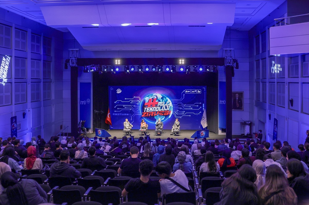 Milli Teknoloji Zirvesi, kuantum teknolojilerinden dijital sanata kadar birçok panel ve etkinlikle...