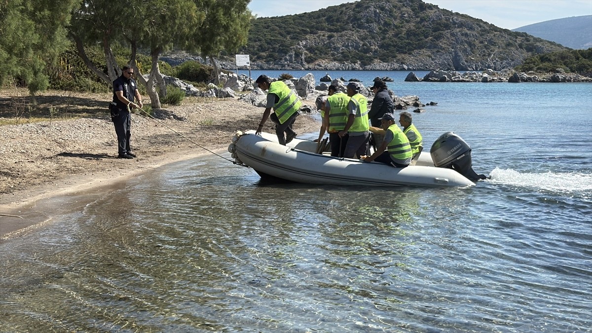 Muğla'nın Bodrum ilçesinde, doğal sit alanı ve kesin korunacak hassas bölgedeki kaçak yapı...