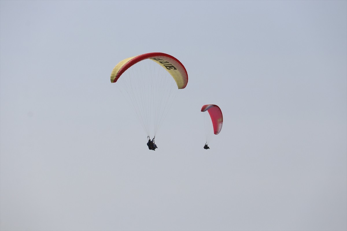 Muğla'nın Fethiye ilçesinde 19 Mayıs Atatürk'ü Anma, Gençlik ve Spor Bayramı dolayısıyla 22...